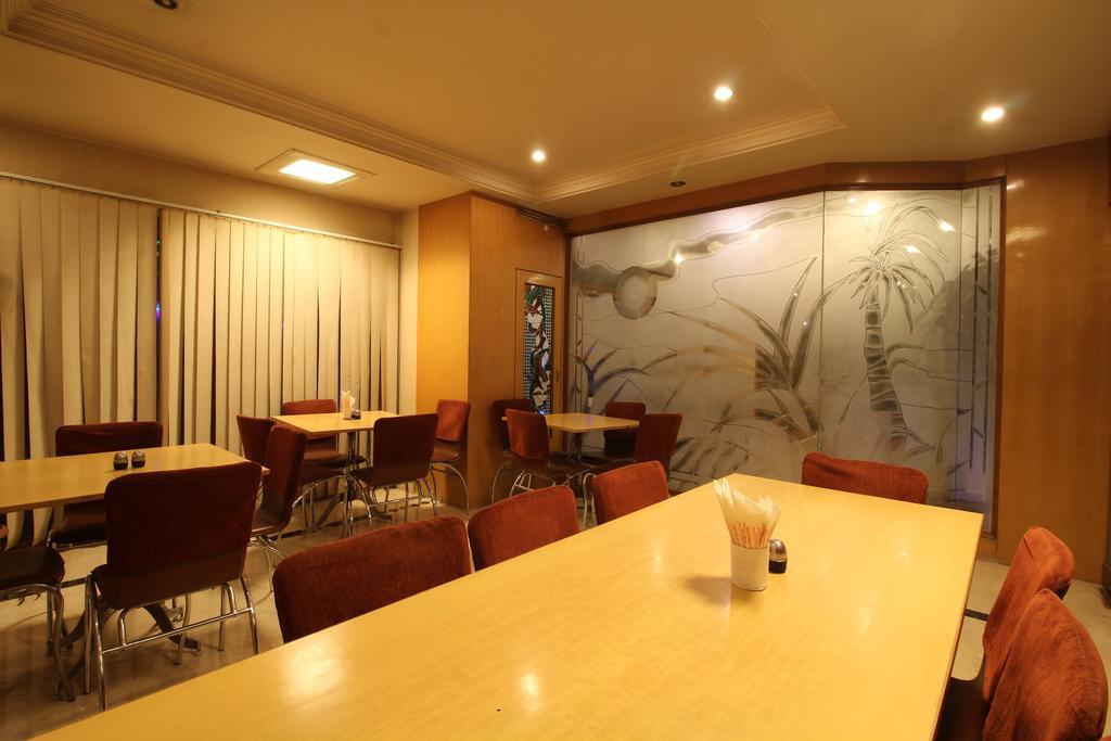 Hotel Singh International Delhi  Exterior foto